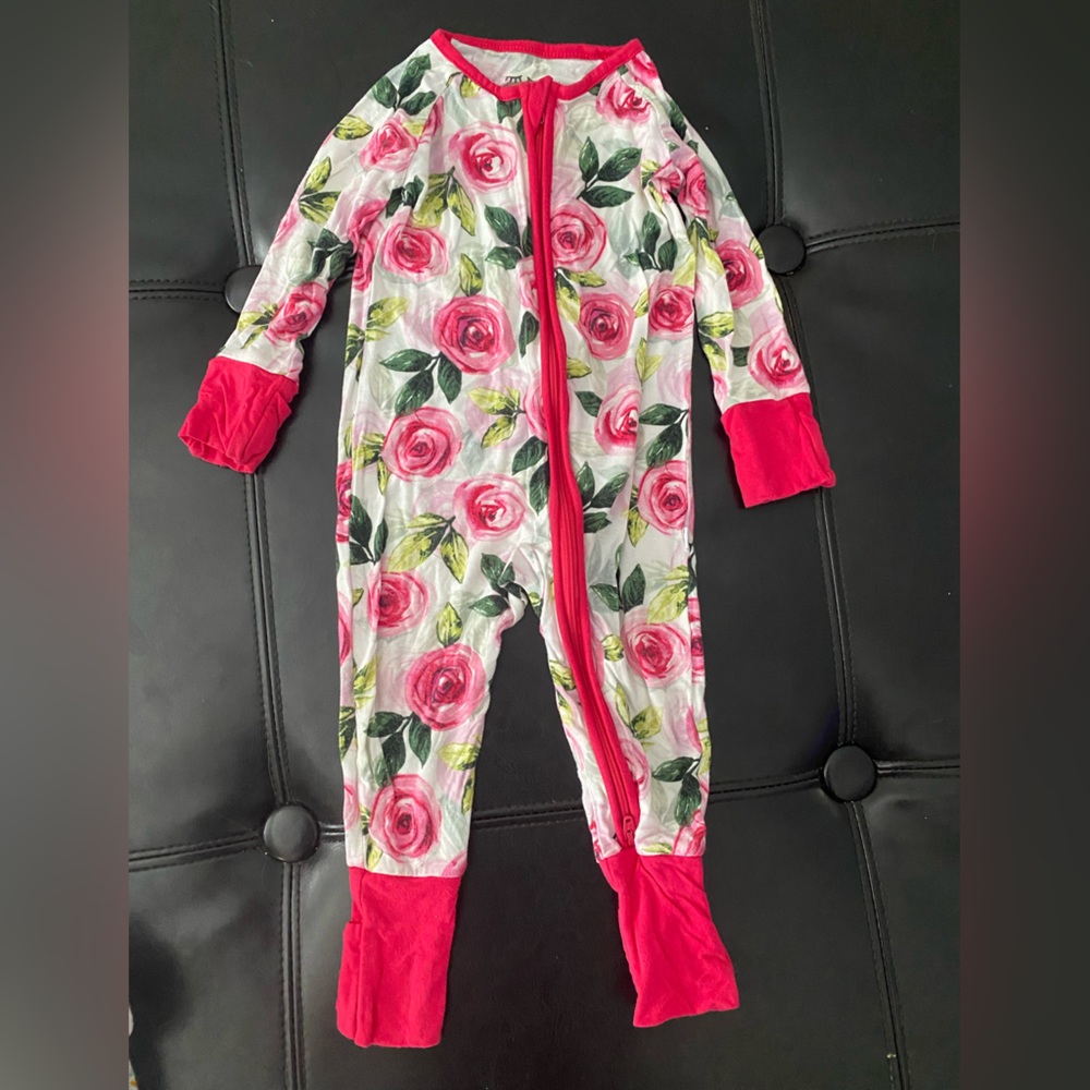 Little sleepies floral zippy- (3-6mo)